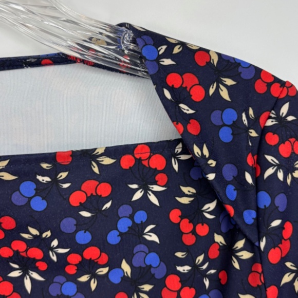 Ann Taylor Womens Small Pullover Knit Top Foldover Neckline Red Blue Cherry Prin - Picture 3 of 9